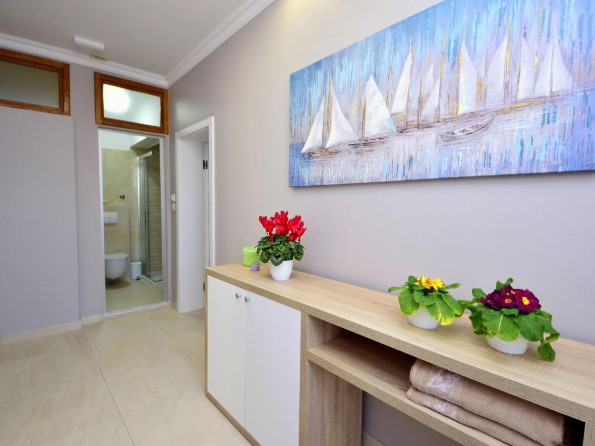 Apartment Mornar-2 By Interhome Трогір Екстер'єр фото