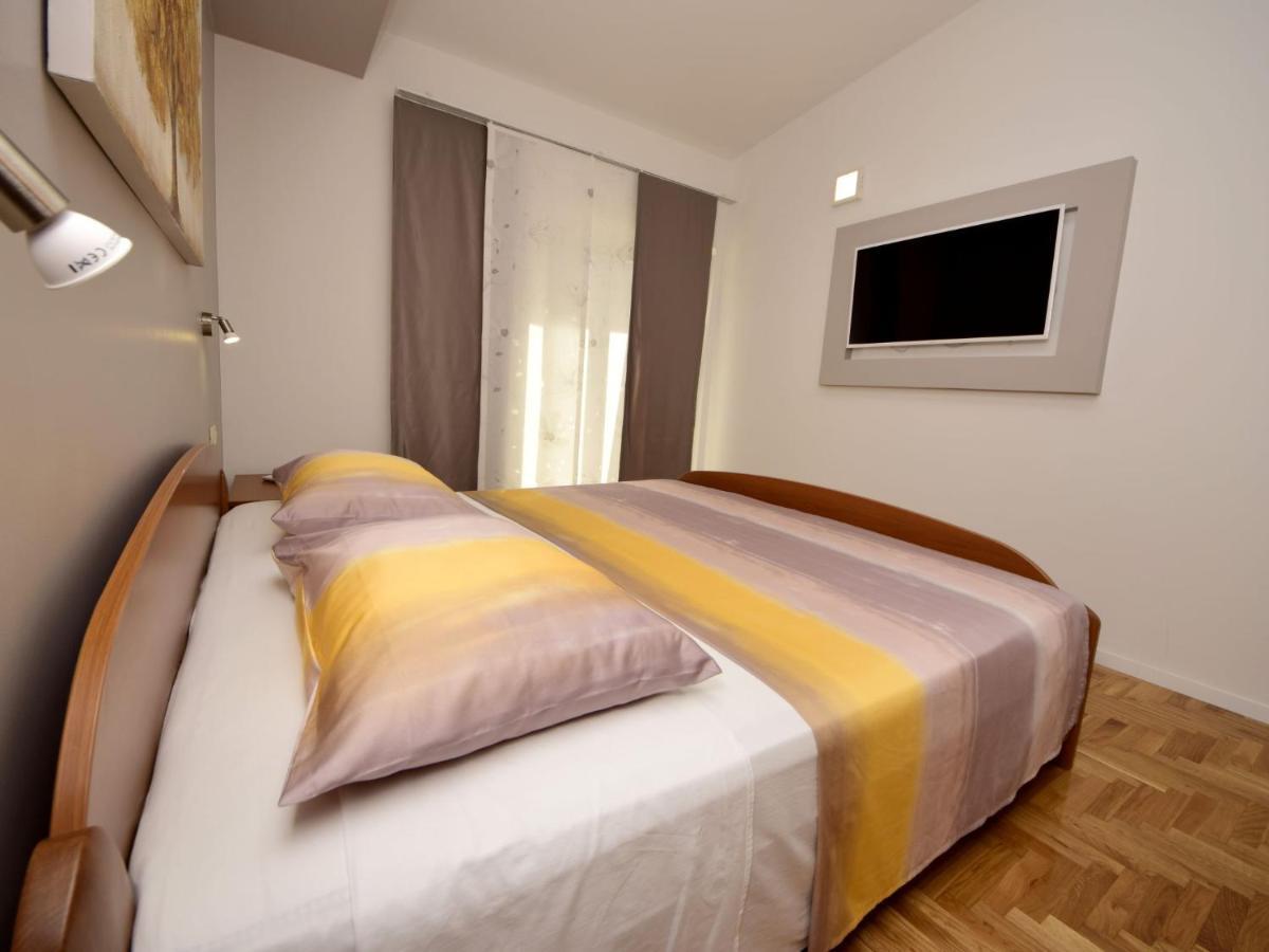 Apartment Mornar-2 By Interhome Трогір Екстер'єр фото